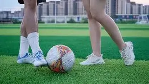 《曼联高层密会索帅与卡里克，下周即将公布临时掌舵人身份！》