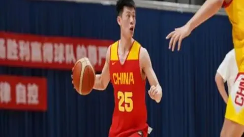 独中两元闪耀荣耀夜！帕罗特深情颂扬：此胜利，职业生涯荣耀之巅！